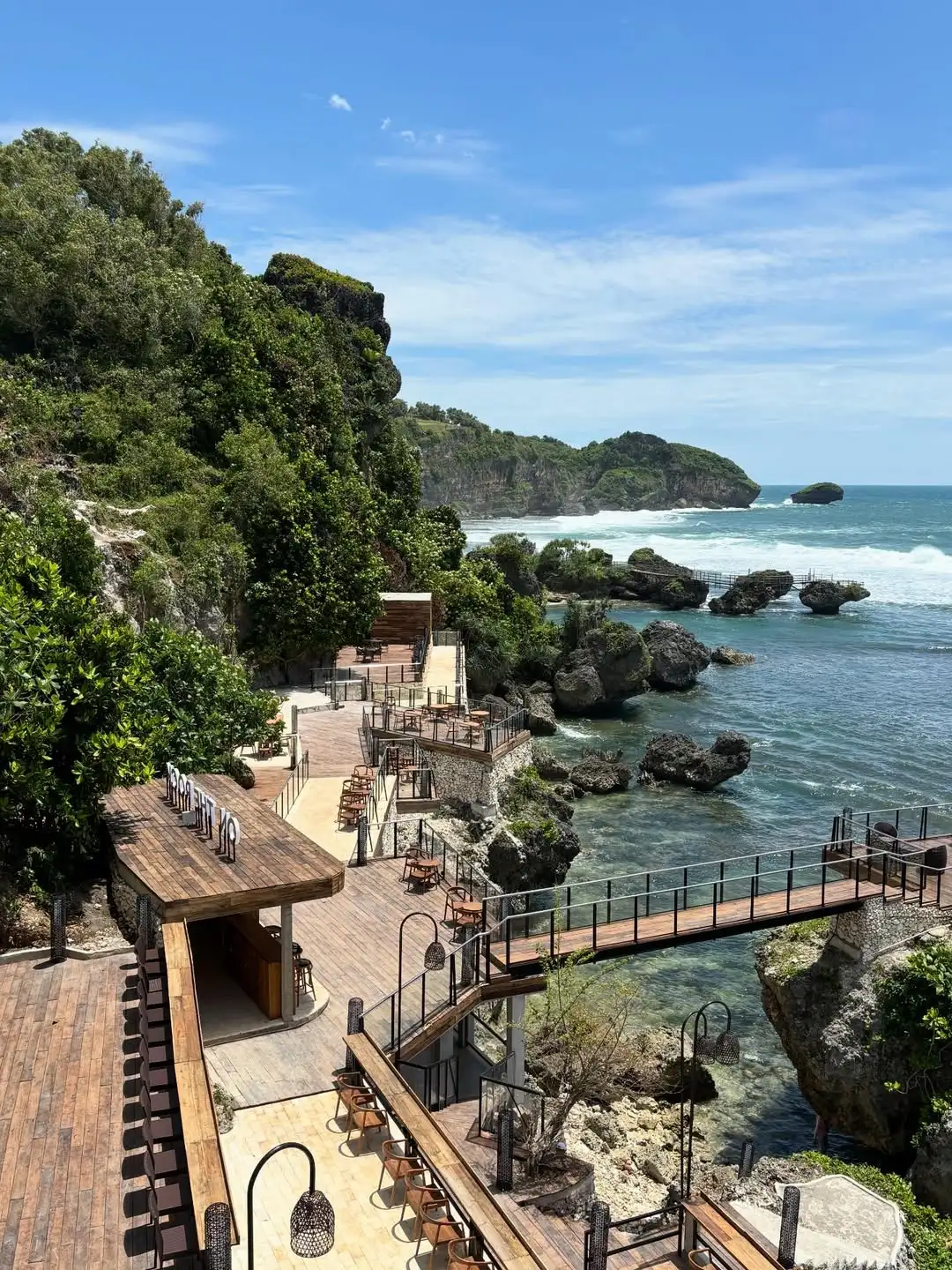 Wisata On The Rock Jogja: Tempat Nongkrong Hits di Atas Bukit